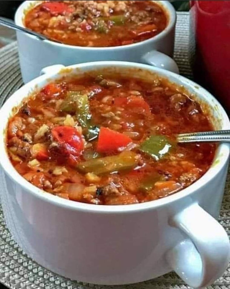 Healthy Stuffed Pepper Soup: