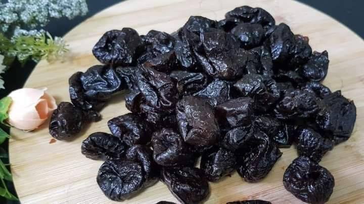 Clean Your Bowel with Dried Prunes: A Simple Way to Boost Your Health