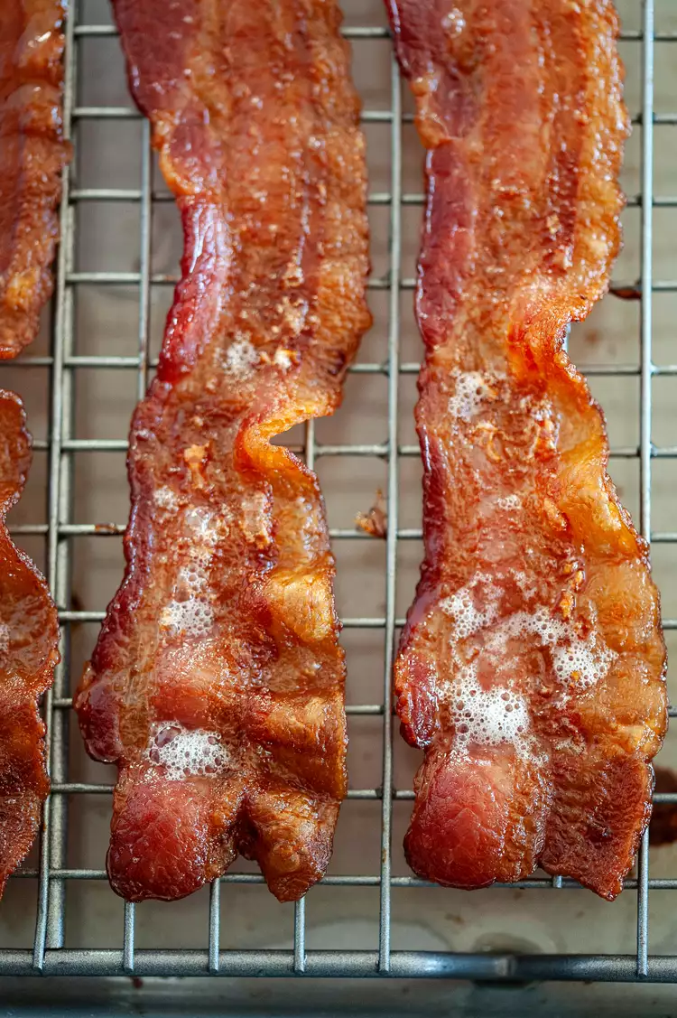 How to Make Bacon in the Oven