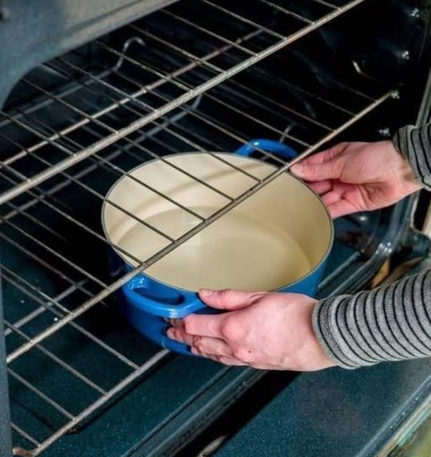 Quick and Easy Ways to Get Your Oven Looking Like New