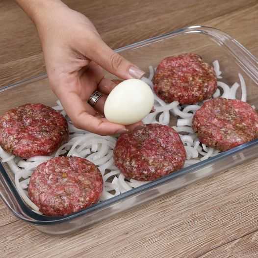 Delicious Stuffed Meatballs with Boiled Eggs