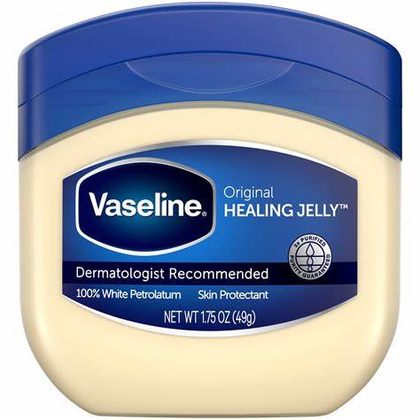 Here’s How to Look 10 Years Younger Using Vaseline