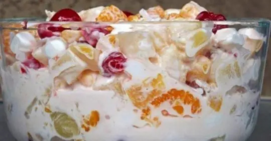 AMBROSIA MARSHMALLOW FRUIT SALAD