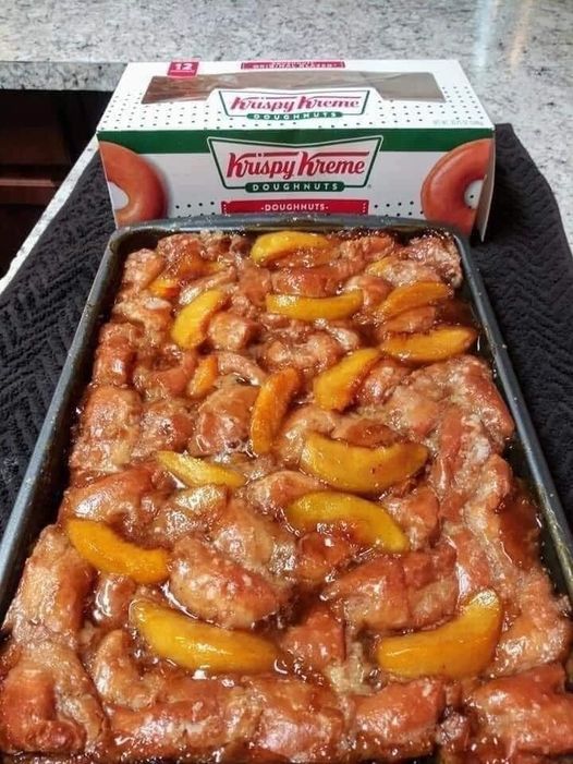 BEST RIDICULOUSLY EASY PEACH COBBLER