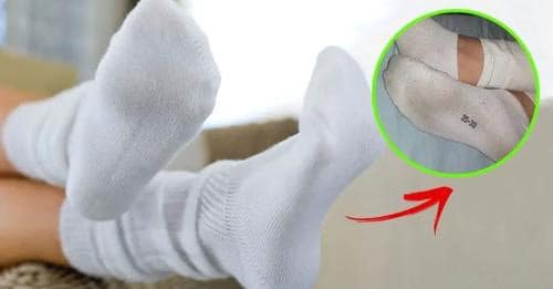 Very white socks: the trick to whitening them (even the dirtiest) is not to use bleach!