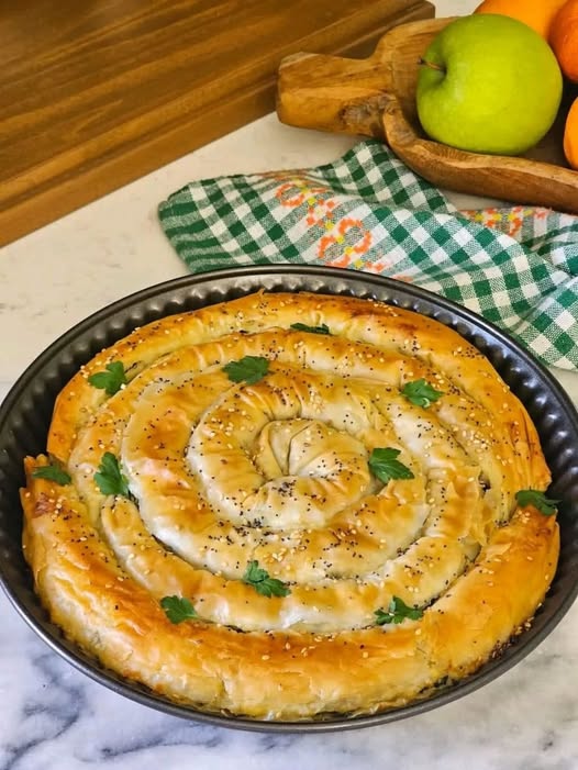 SPANAKOPITA SPIRAL – GREEK SPINACH AND FETA PIE