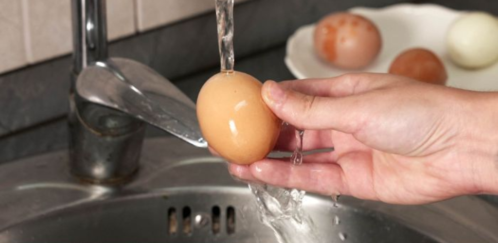 Why we don’t need to wash eggs anymore