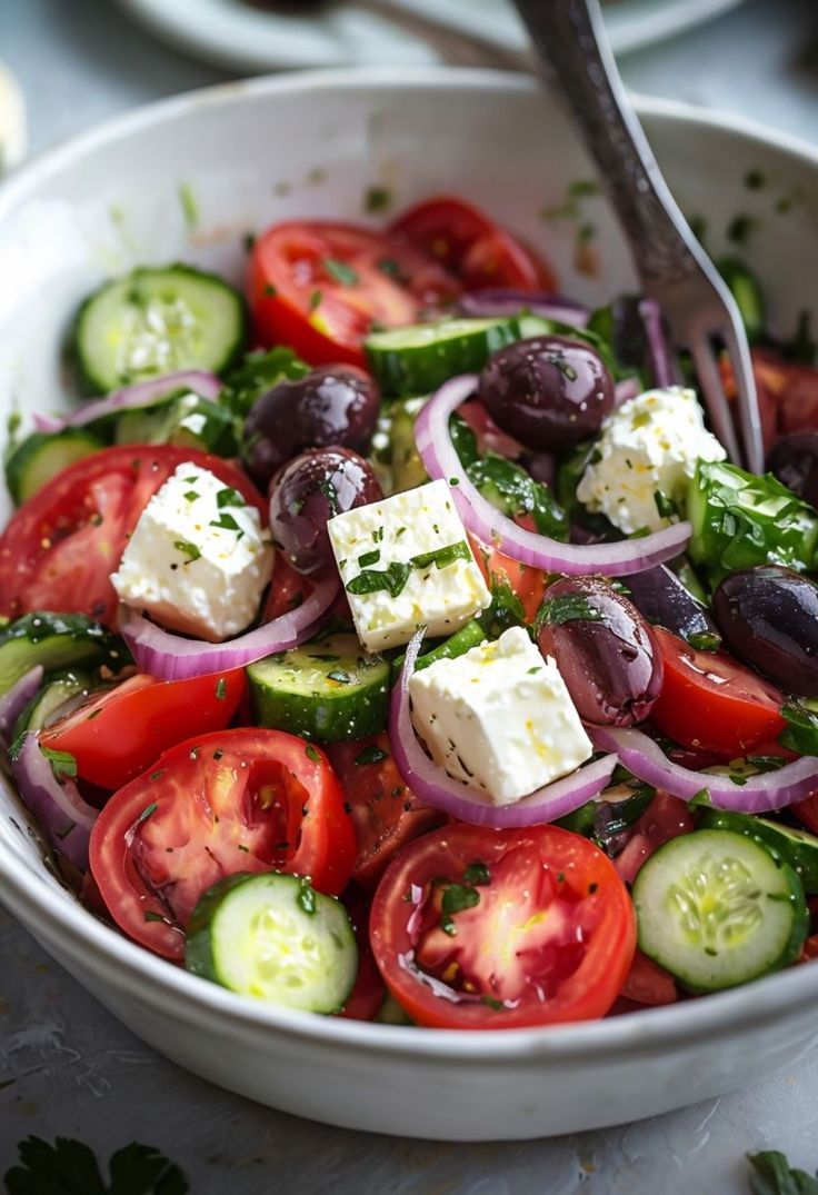Classic Greek Salad  | Fresh & Healthy