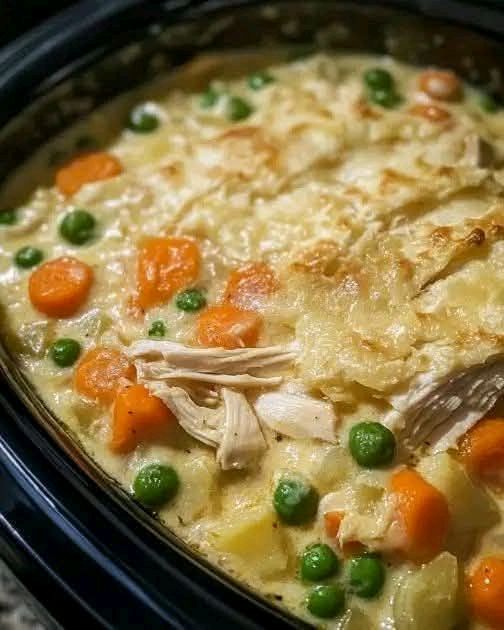 Slow Cooker Chicken Pot Pie Soup