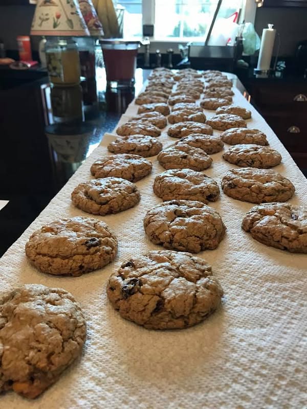 Amazing Oatmeal raisin cookies