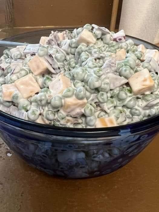Best Classic Creamy Pea Salad